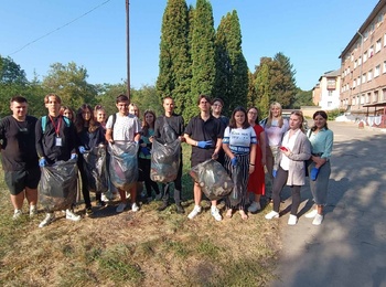 Всеукраїнська акція  «Хай небо буде мирним, а Україна чистою!»