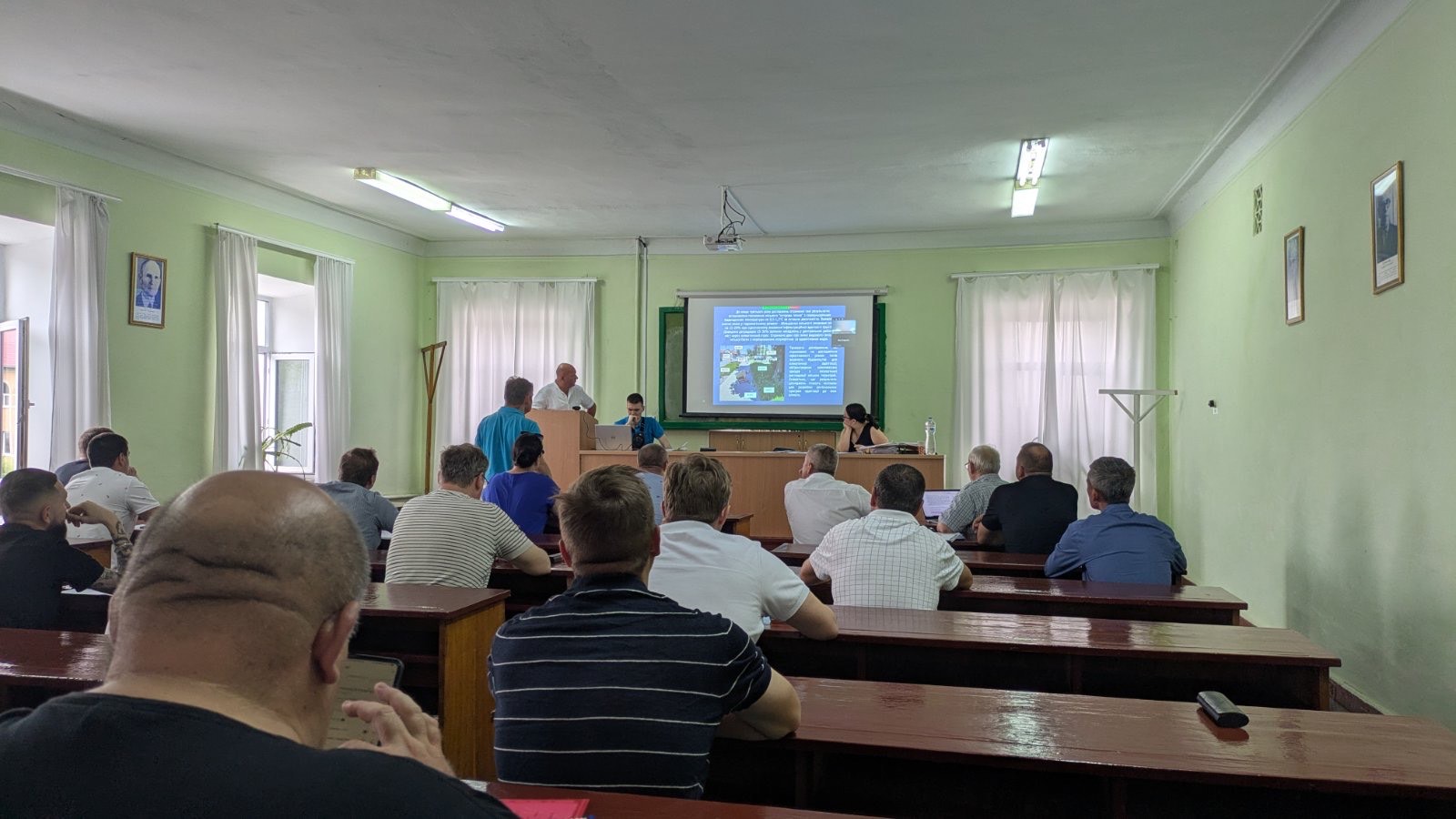 Аспіранти кафедри екології та безпеки життєдіяльності успішно представили звіти за друге півріччя навчального 2024–2025 року